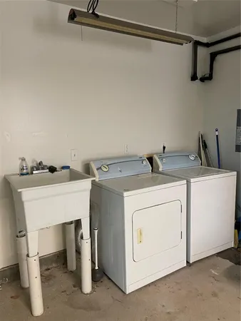 $1,950 | 1717 Missouri Street, Houston, TX 77006