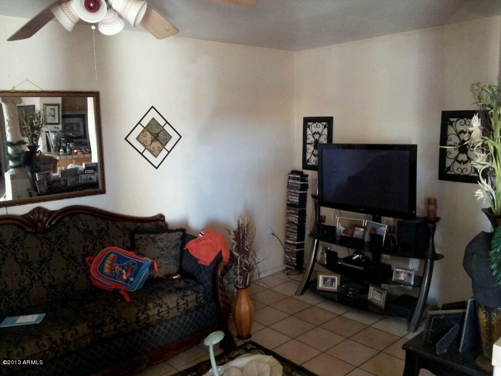 5156 West Granada Road Phoenix, AZ 85035 - Photo 11 of 22 granada fr 2