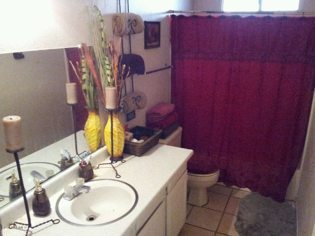 5156 West Granada Road Phoenix, AZ 85035 - Photo 7 of 22 granada hall bath