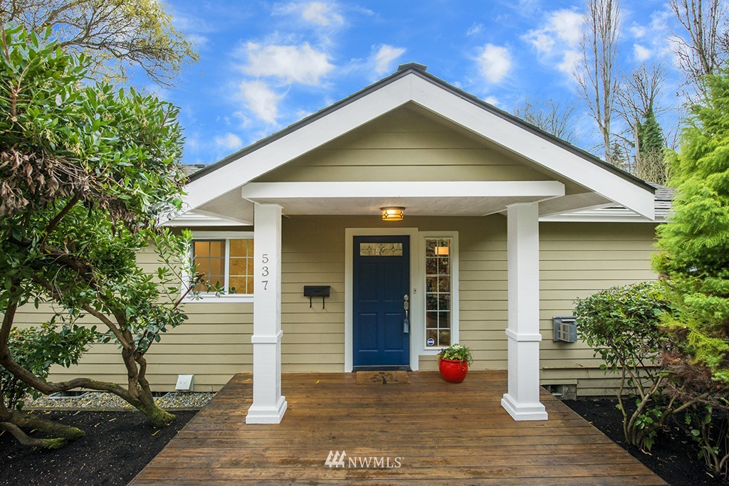 537 30th Avenue East Seattle, WA 98112 - Photo 2 of 37