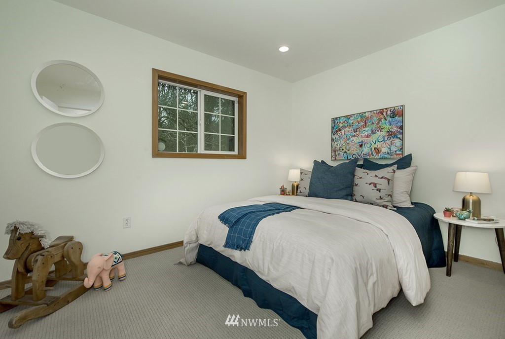 537 30th Avenue East Seattle, WA 98112 - Photo 19 of 37