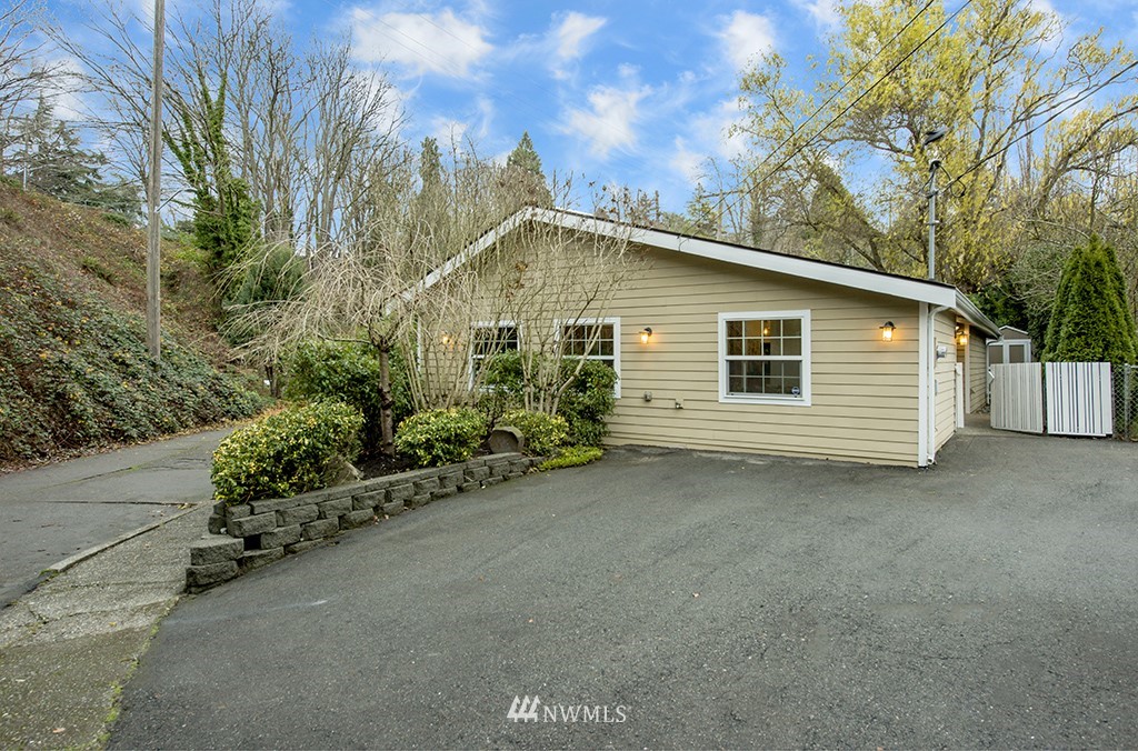 537 30th Avenue East Seattle, WA 98112 - Photo 35 of 37