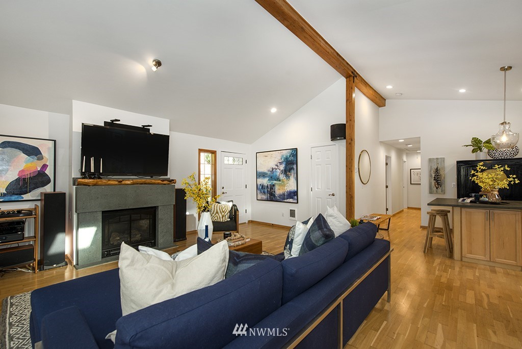 537 30th Avenue East Seattle, WA 98112 - Photo 9 of 37