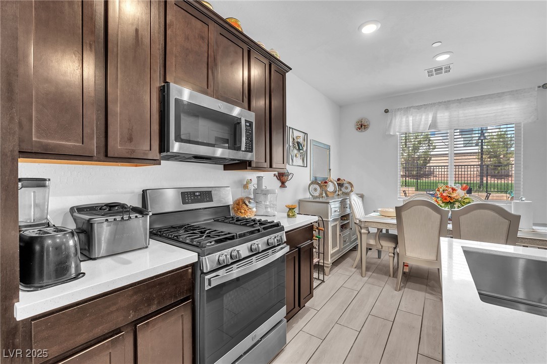 8879 Roadrunner Ravine Street Las Vegas, NV 89166 - Photo 11 of 39