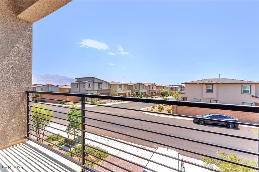 8879 Roadrunner Ravine Street Las Vegas, NV 89166 - Photo 18 of 39