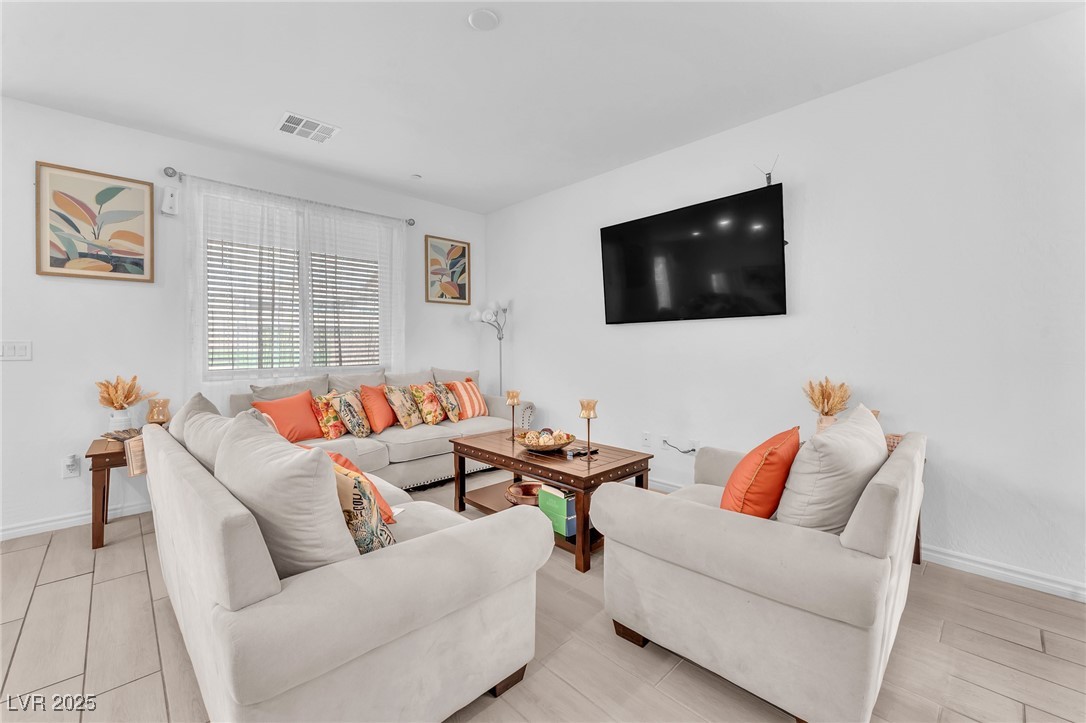 8879 Roadrunner Ravine Street Las Vegas, NV 89166 - Photo 5 of 39