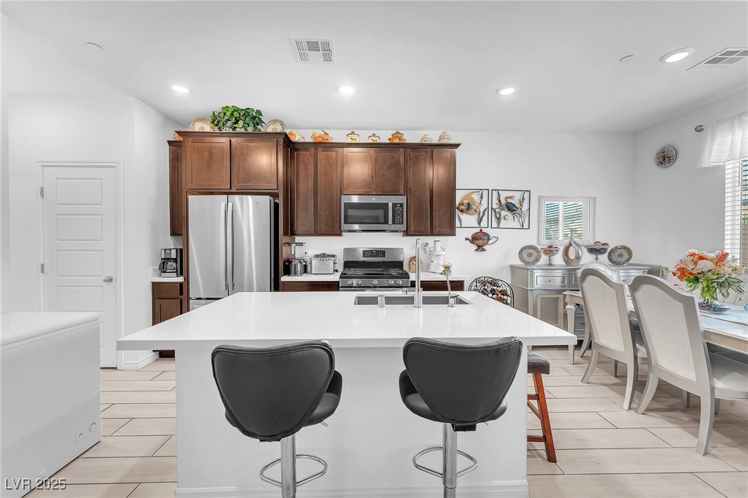 8879 Roadrunner Ravine Street Las Vegas, NV 89166 - Photo 10 of 39