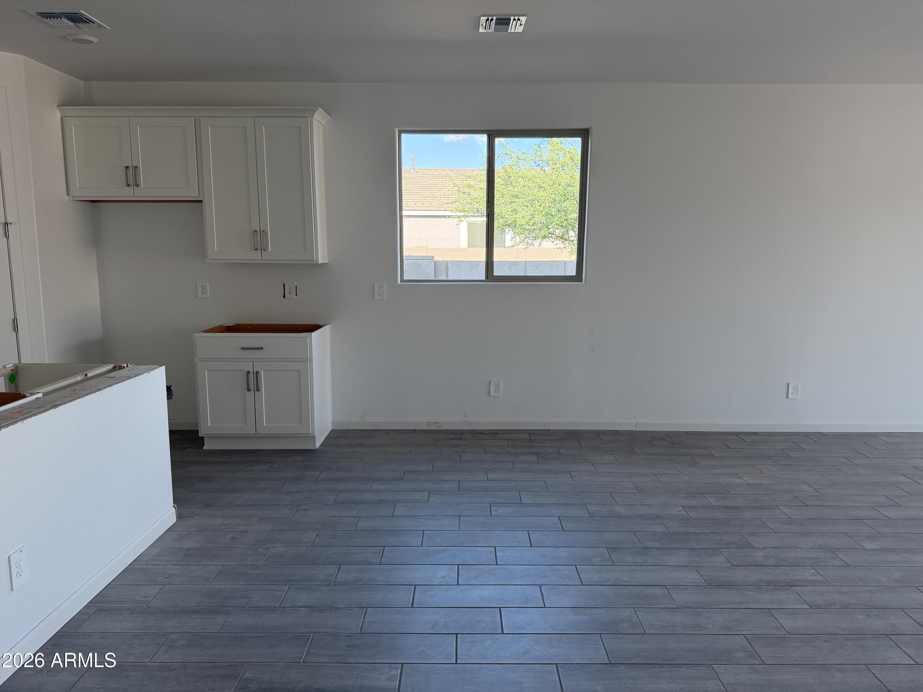 5621 West Piedmont Road Laveen, AZ 85339 - Photo 6 of 26 0005_ Dining