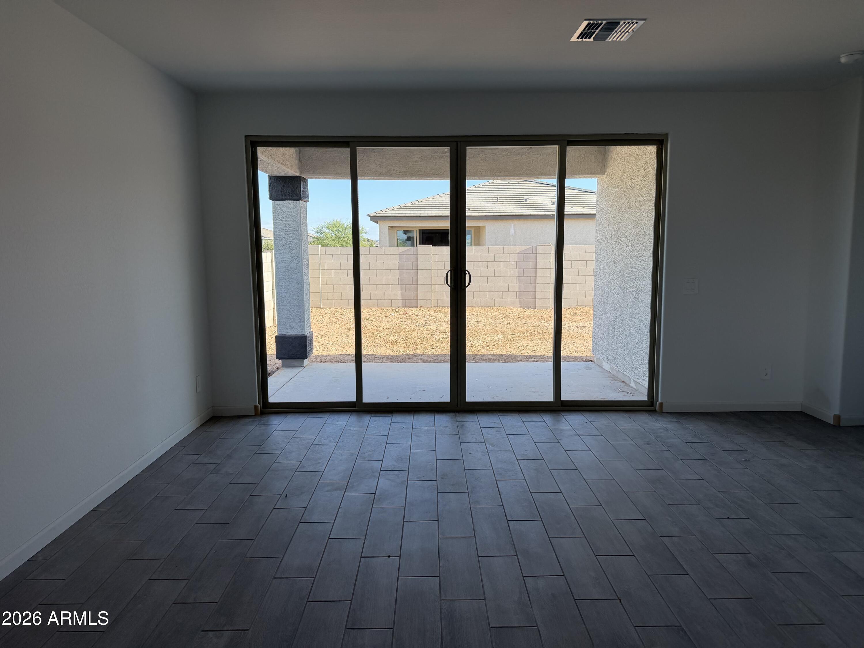 5621 West Piedmont Road Laveen, AZ 85339 - Photo 8 of 26 0007_Great Room
