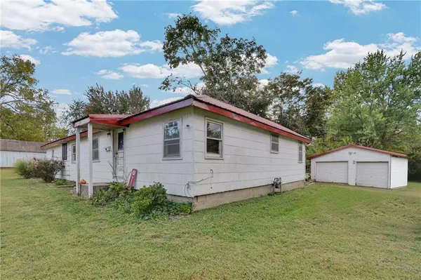 $130,000 | 302 South Truman Road, Archie, MO 64725