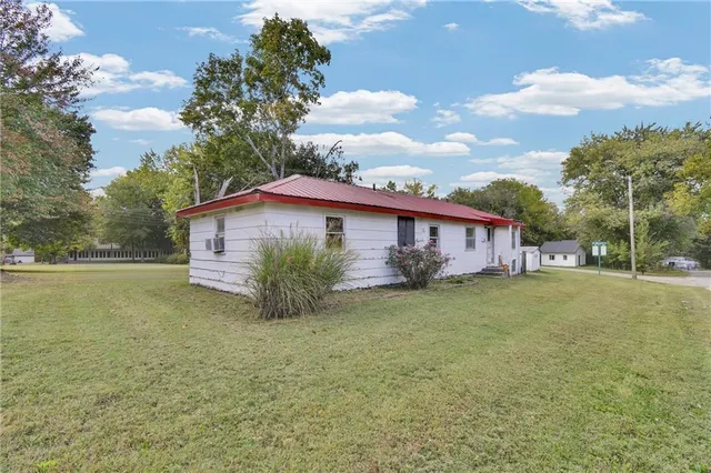 $142,500 | 302 South Truman Road, Archie, MO 64725