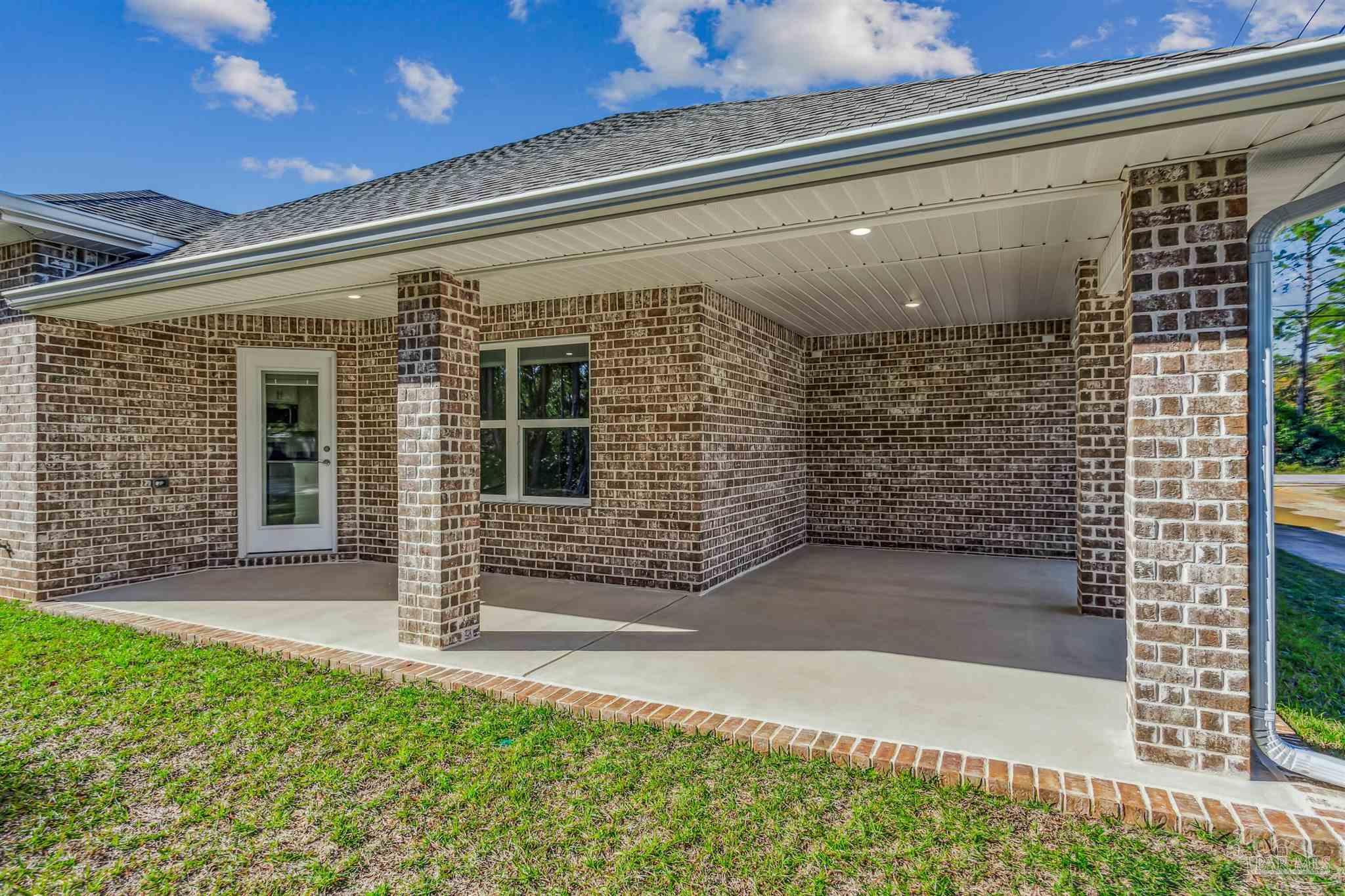 1868 Shannon Road Navarre, FL 32566 - Photo 3 of 13 Gallery Image 3