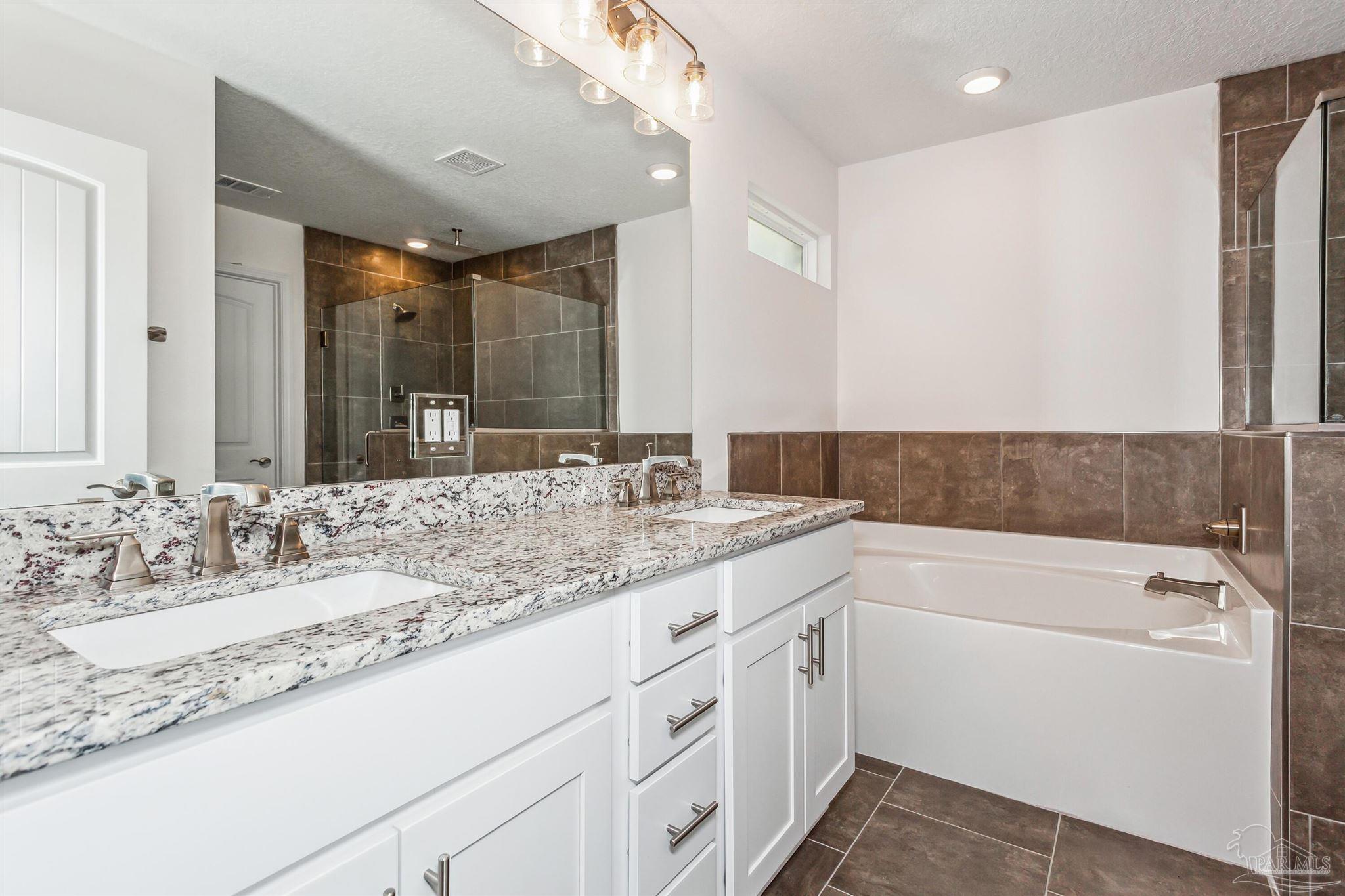 1868 Shannon Road Navarre, FL 32566 - Photo 7 of 13 Gallery Image 7