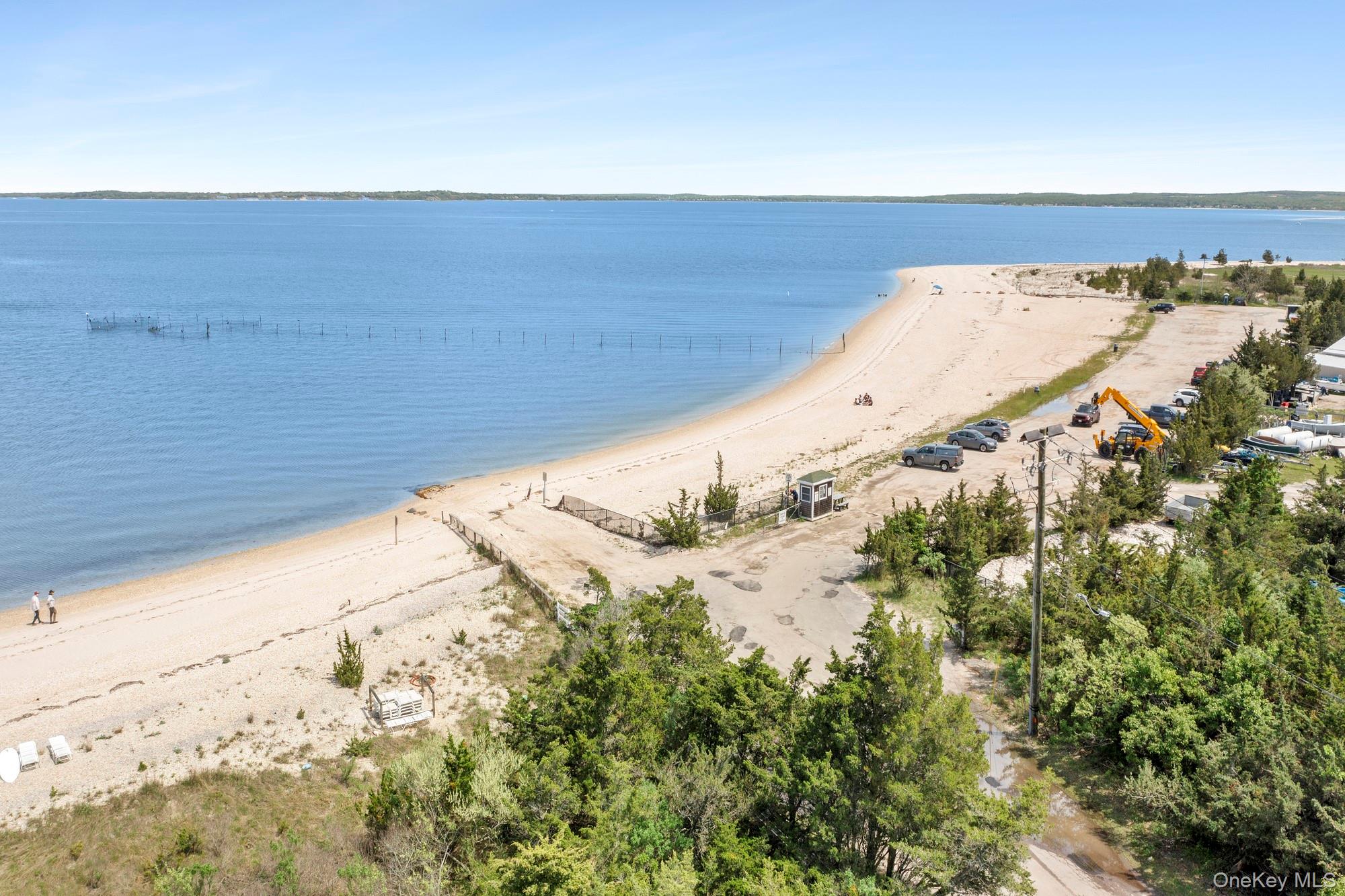 250 Paradise Point Road Southold, NY 11971 - Photo 23 of 24 a view of ocean and mountain