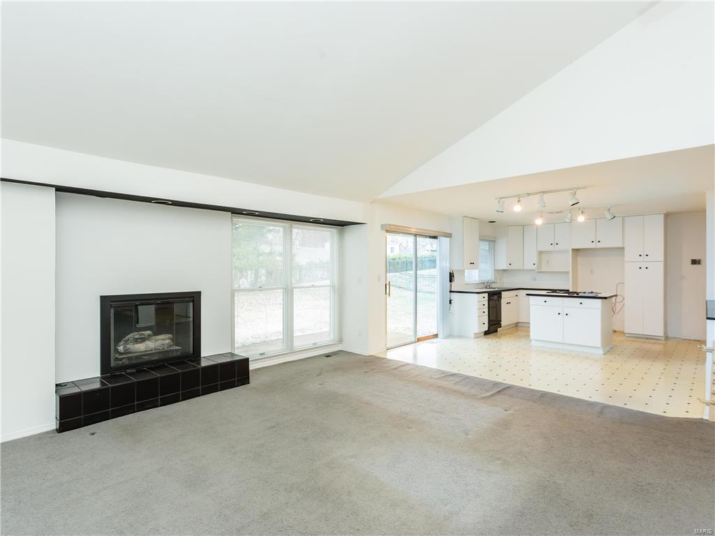 809 Somerton Ridge Drive Creve Coeur, MO 63141 - Photo 11 of 24