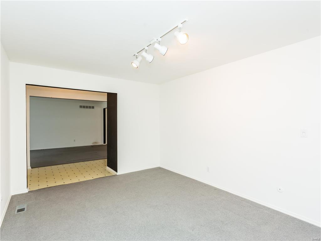 809 Somerton Ridge Drive Creve Coeur, MO 63141 - Photo 13 of 24