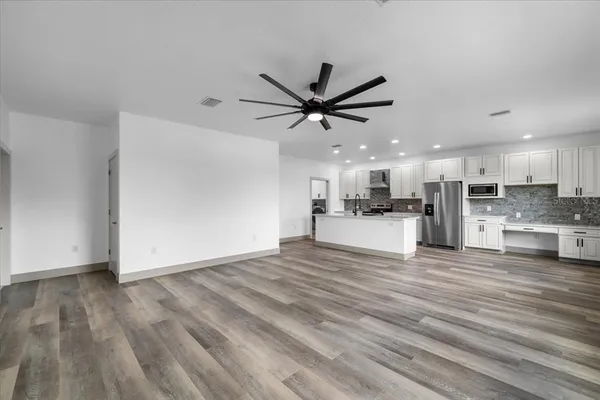 $399,900 | 5050 Oak Leaf Lane, Hernando Beach, FL 34607