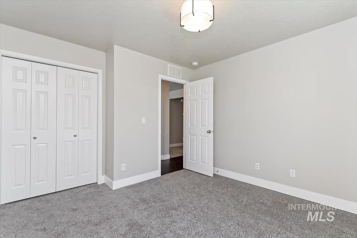4323 Bainbridge Street Caldwell, ID 83607 - Photo 10 of 50