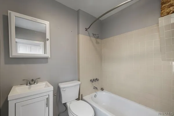 $449,000 | 637 West Avenue, Buffalo, NY 14213