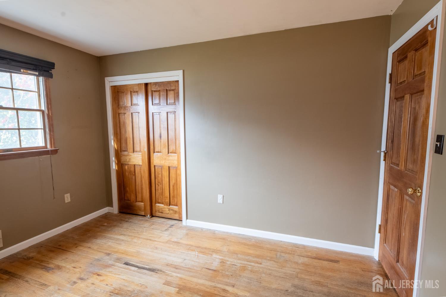 12 Francis Road East Brunswick, NJ 08816 - Photo 32 of 66 an empty room with windows