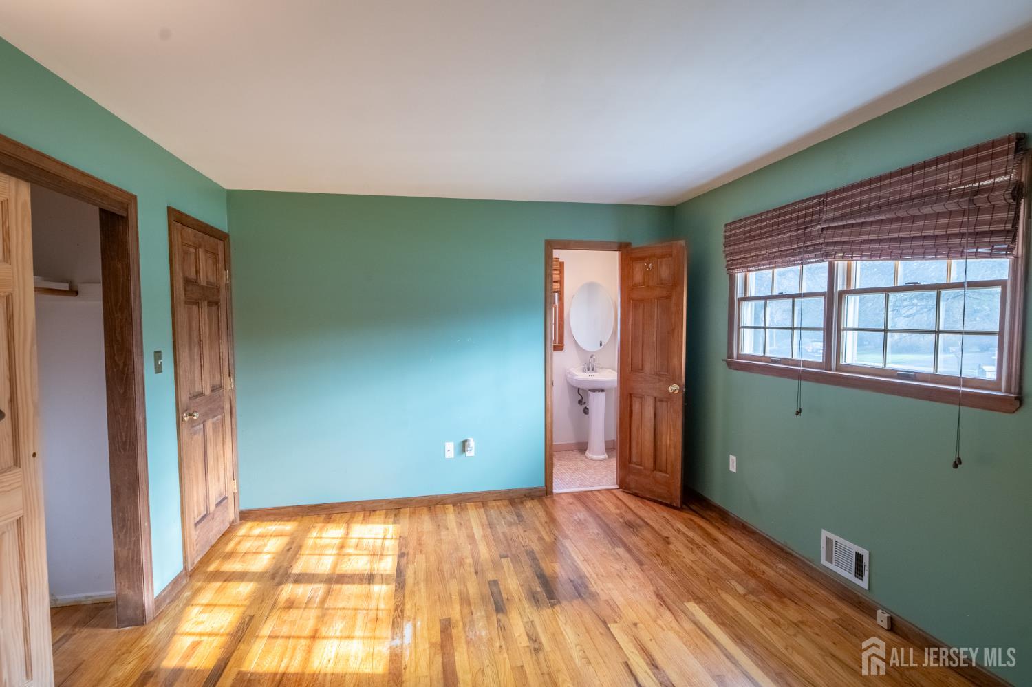 12 Francis Road East Brunswick, NJ 08816 - Photo 35 of 66 a view of empty room with window