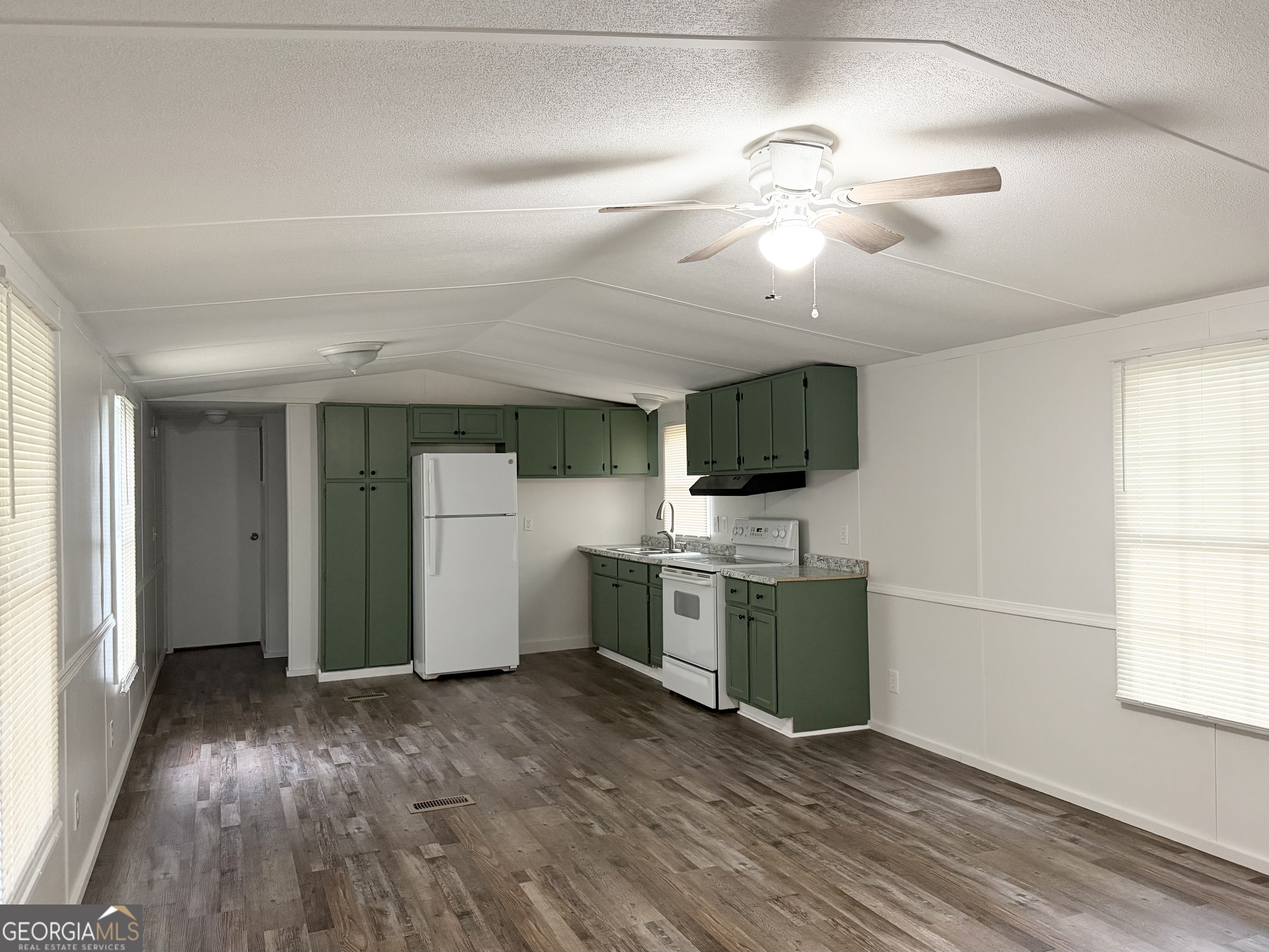 408 Register Street Dexter, GA 31019 - Photo 5 of 18