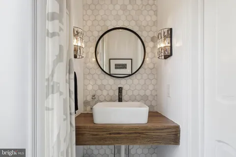 $1,695,000 | 7700 Cherokee Street, Philadelphia, PA 19118
