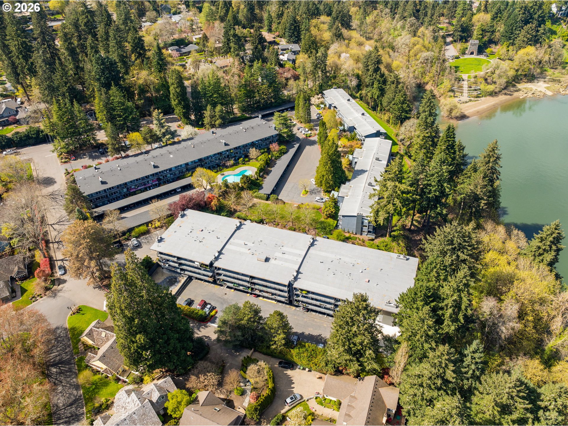 200 Southwest Burnham Road, Unit 402 Lake Oswego, OR 97034 - Photo 27 of 33