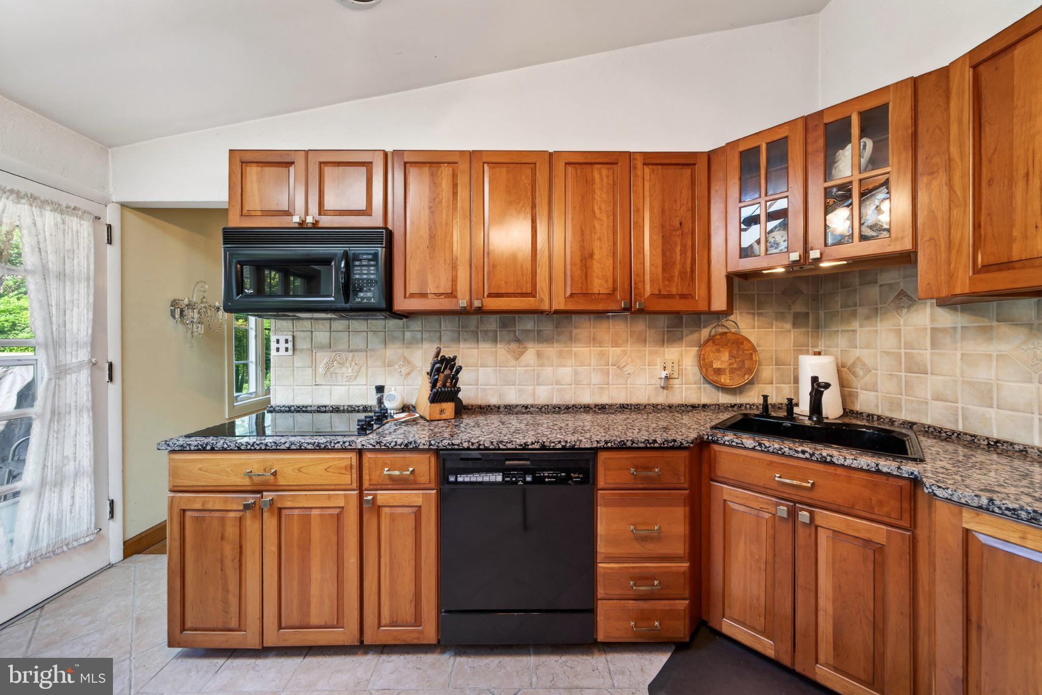 243 Cowbell Road Willow Grove, PA 19090 - Photo 14 of 61 Gallery Image 14