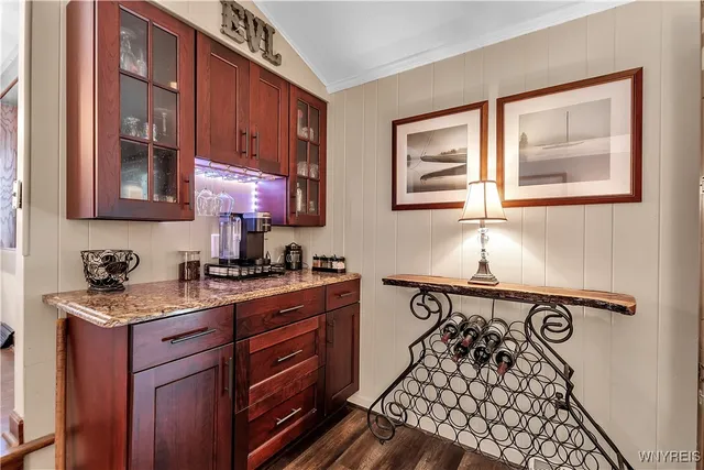 $575,000 | 230 Schimwood Court, Amherst, NY 14068