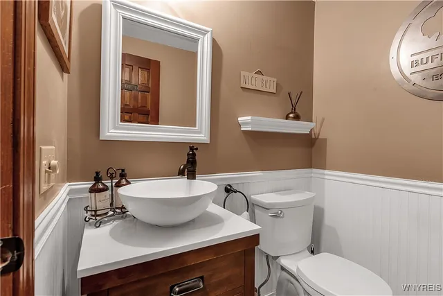 $575,000 | 230 Schimwood Court, Amherst, NY 14068