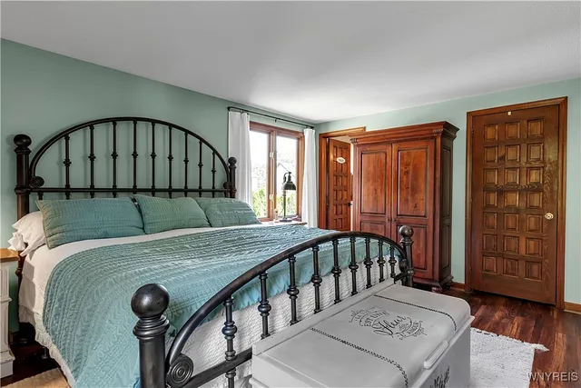 $575,000 | 230 Schimwood Court, Amherst, NY 14068