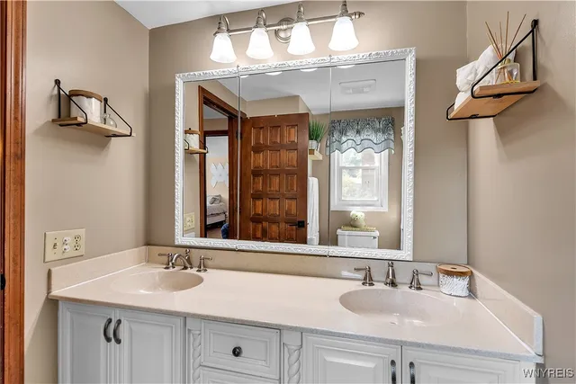 $575,000 | 230 Schimwood Court, Amherst, NY 14068