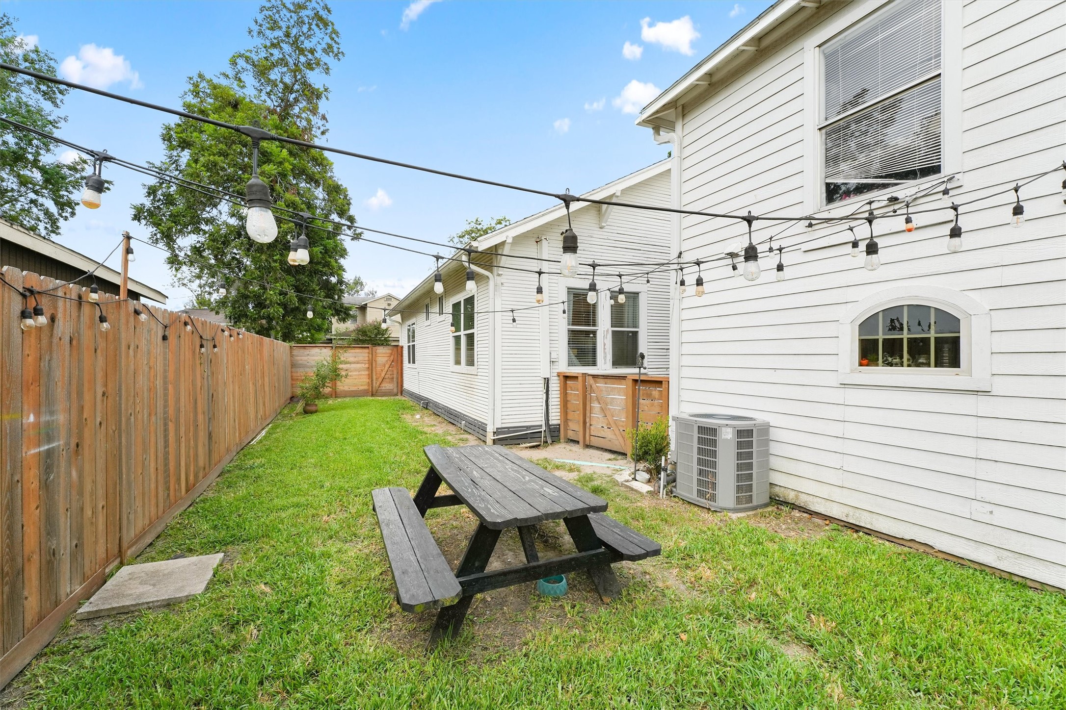 2204 Terry Street Houston, TX 77009 - Photo 7 of 7 Shared community backyard with next door tenants.