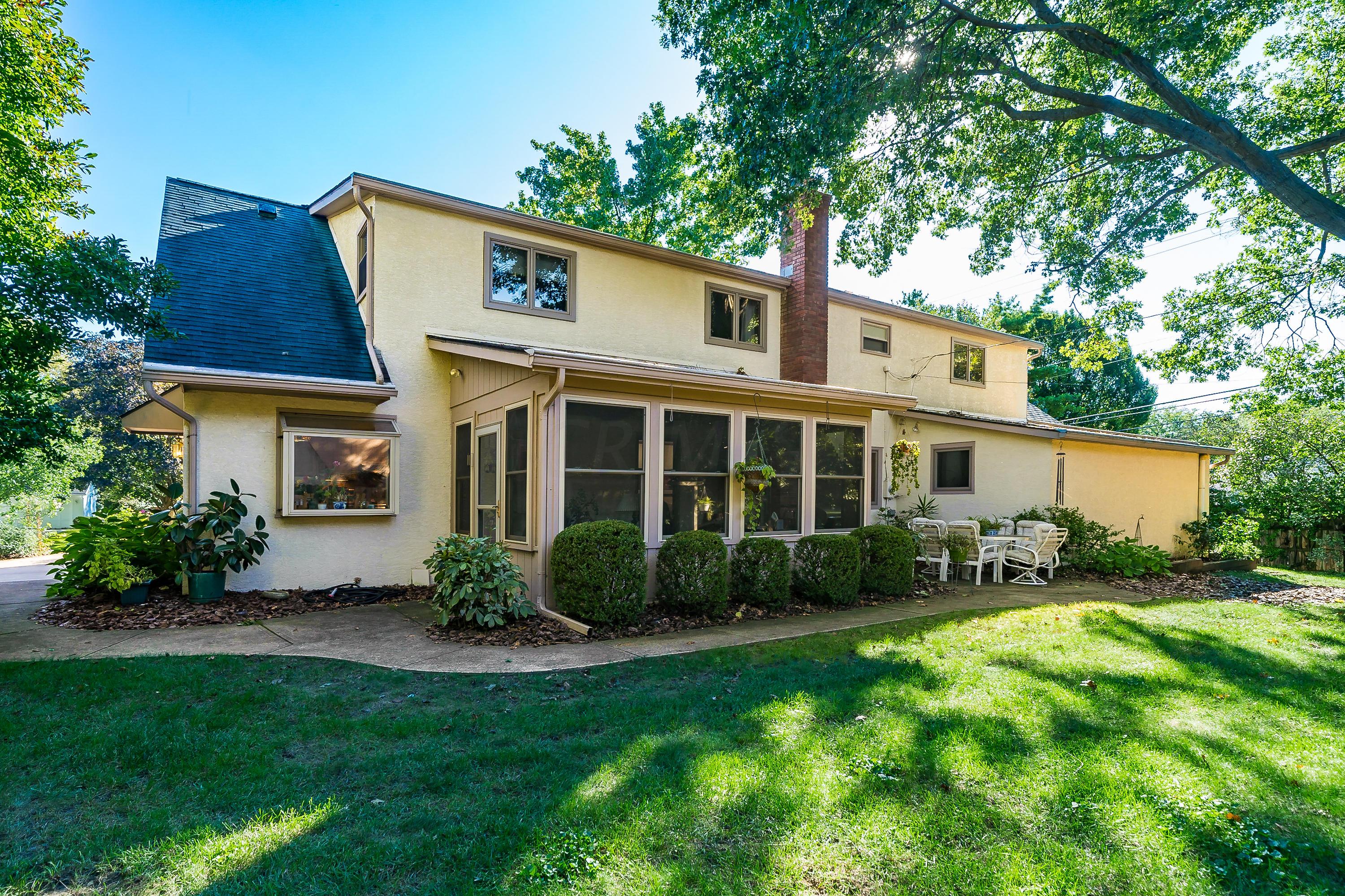 2390 Sheringham Road Columbus, OH 43220 - Photo 42 of 49
