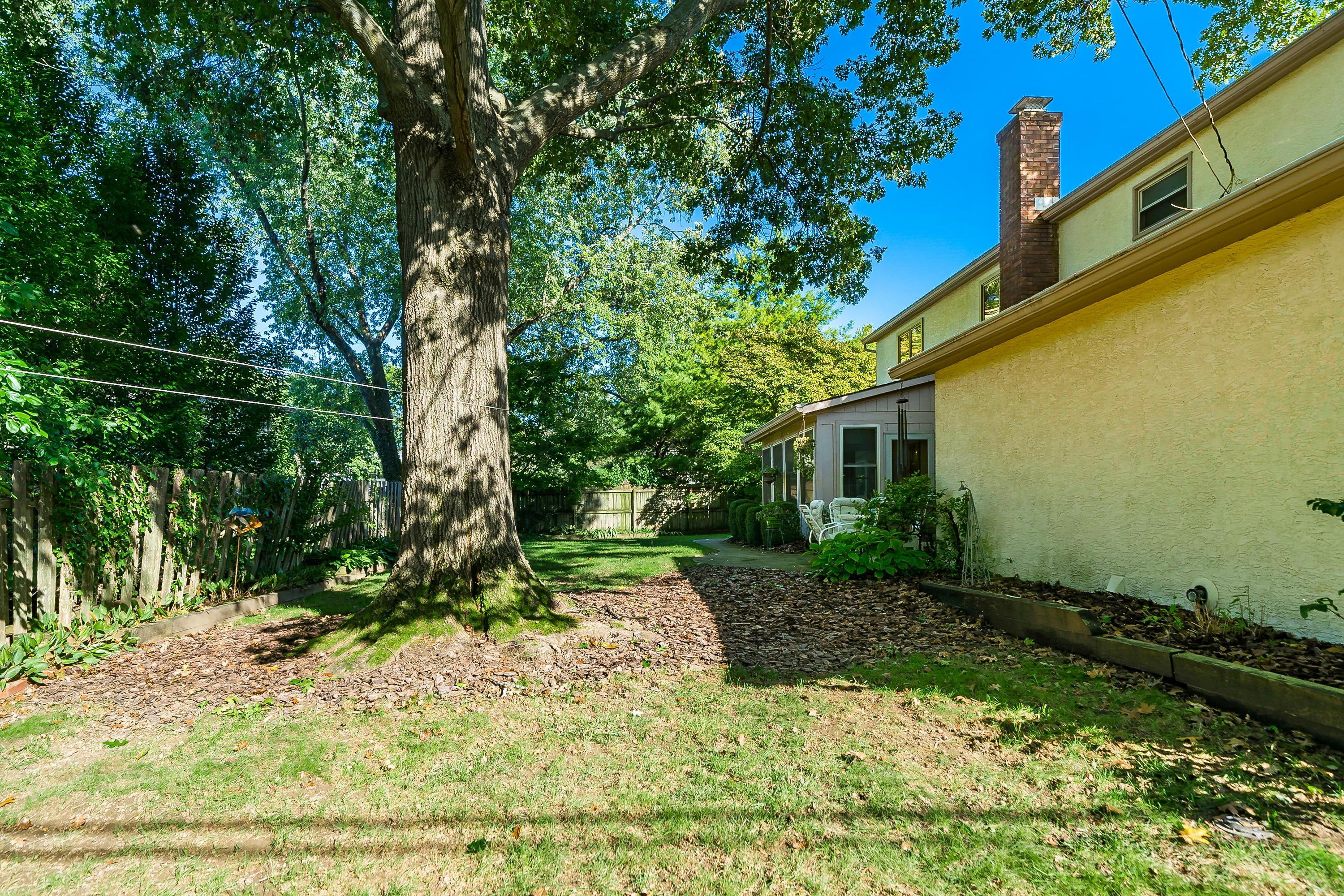 2390 Sheringham Road Columbus, OH 43220 - Photo 43 of 49