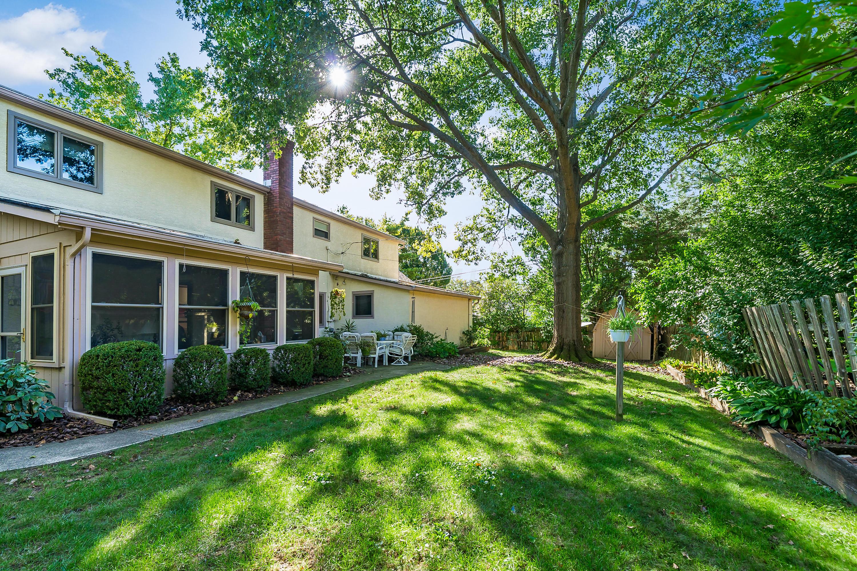 2390 Sheringham Road Columbus, OH 43220 - Photo 47 of 49