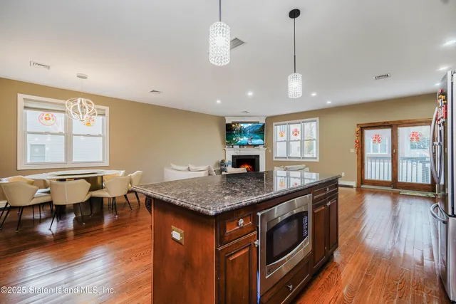 $1,150,000 | 151 Waterbury Avenue, Unit A | Prince's Bay