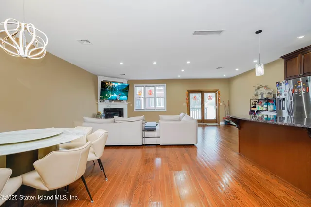 $1,150,000 | 151 Waterbury Avenue, Unit A | Prince's Bay