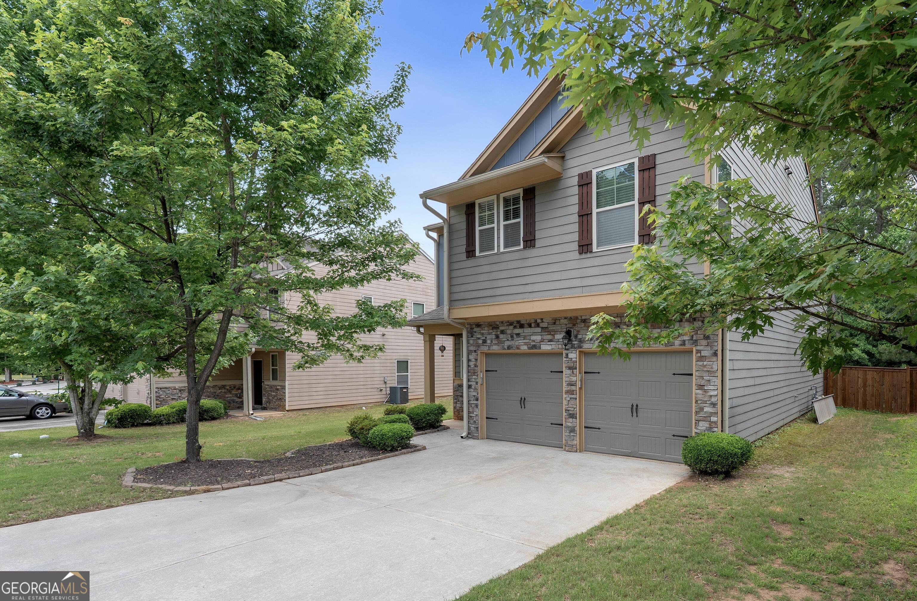 2777 Lakeview Walk Decatur, GA 30035 - Photo 2 of 36
