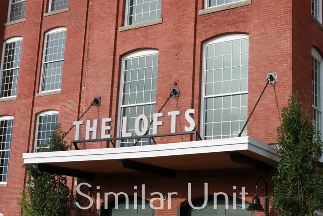 $2,320 | 195 McGregor Street, Unit 139, Manchester, NH 03102