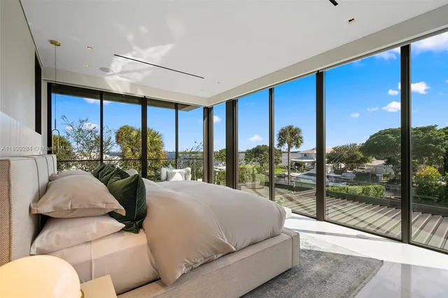 $29,900,000 | 790 Lake Road, Miami, FL 33137