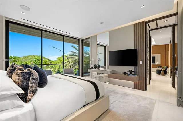 $29,900,000 | 790 Lake Road, Miami, FL 33137