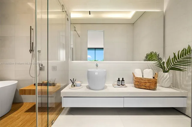 $29,900,000 | 790 Lake Road, Miami, FL 33137