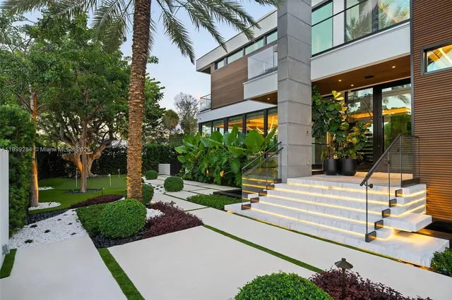 $29,900,000 | 790 Lake Road, Miami, FL 33137