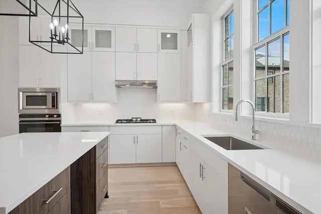 $783,000 | 6007 Laurel Lane, Addison, TX 75001