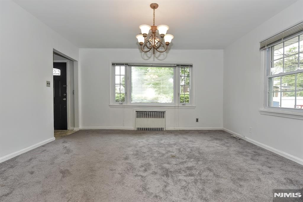 88 Woodland Avenue Rutherford, NJ 07070 - Photo 3 of 16