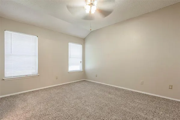 $1,900 | 845 Applewood Drive, Cedar Hill, TX 75104