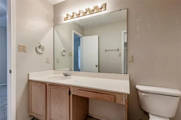 $1,900 | 845 Applewood Drive, Cedar Hill, TX 75104