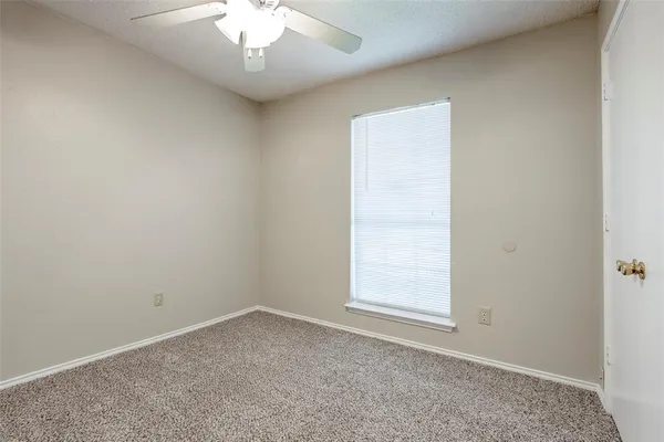 $1,900 | 845 Applewood Drive, Cedar Hill, TX 75104